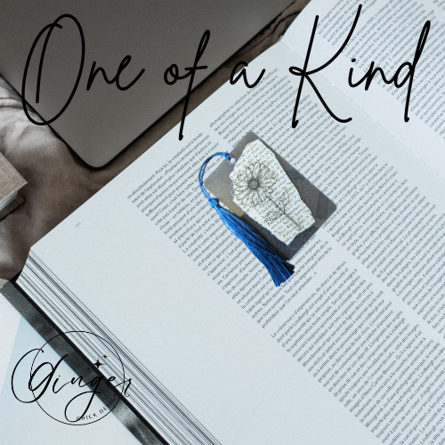 Daisy Outline Dictionary Acrylic Bookmark