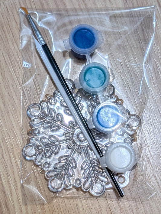Christmas Suncatcher Paint Kit – 2 Snowflakes