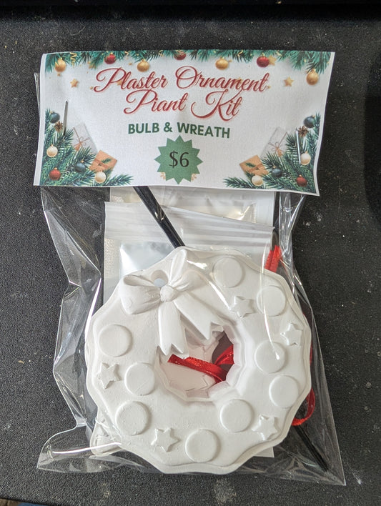 Plaster Ornament Paint Kit – Wreath & Bulb
