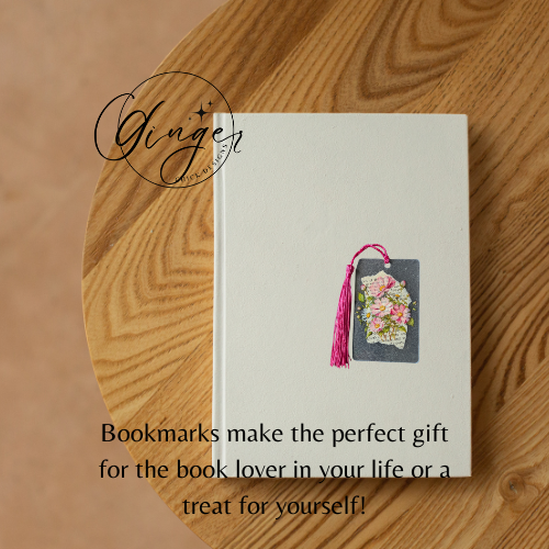 Daisy Bundle Dictionary Acrylic Bookmark