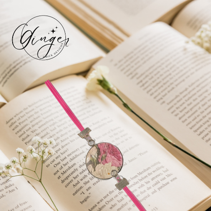 Pink Roses Elastic Bookmark